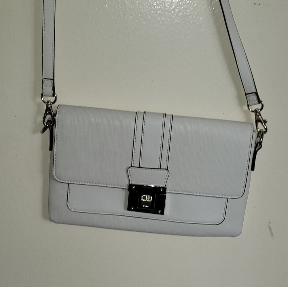 Woman Purse 👛 - Picture 2 of 2